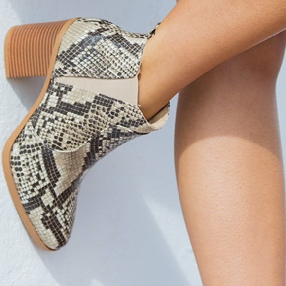 mia julissa bootie